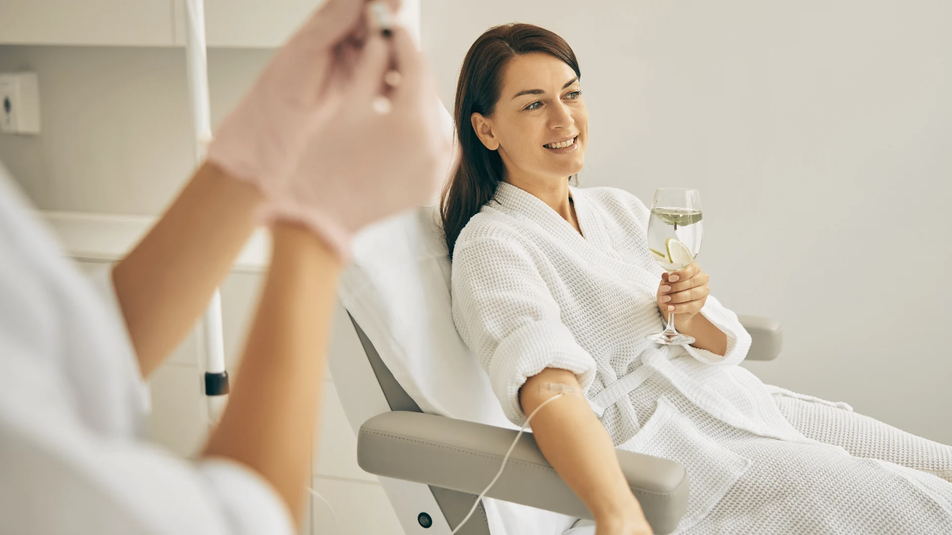IV Drips In Dubai — Just A Trend Or Total Game-Changer? PolyClinic  Aesthetic Dermatology Plastic Surgery Dental LLC, 2024. Aesthetic  PolyClinic | UAE
